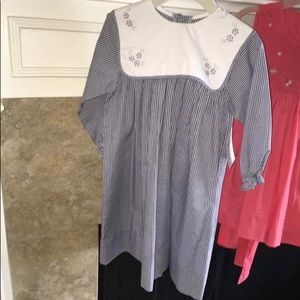 Auraluz 2t floral embroidered navy dress